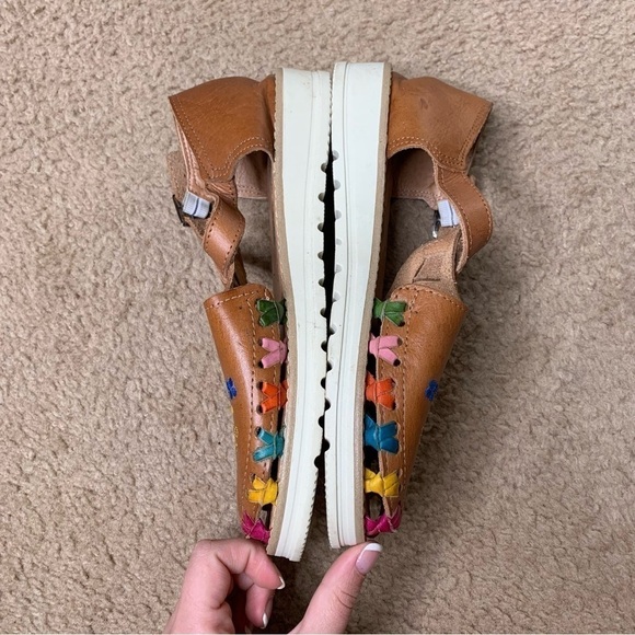 Macarena Collection Mexican lace colorful sandals - Picture 4 of 9